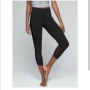 Athleta Black Mosaic Capri Legging L and XL
